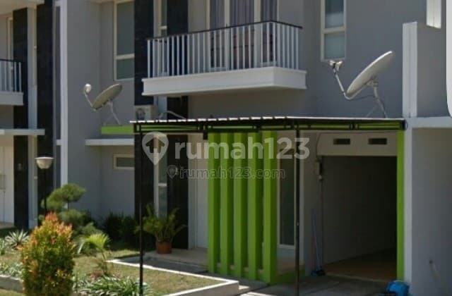 Rumah Badan Lebar 10 Kawasan Pantai