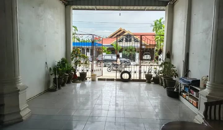 Dijual Cepat - Kosan + Rumah Tinggal + Gudang Strategis Dikendari