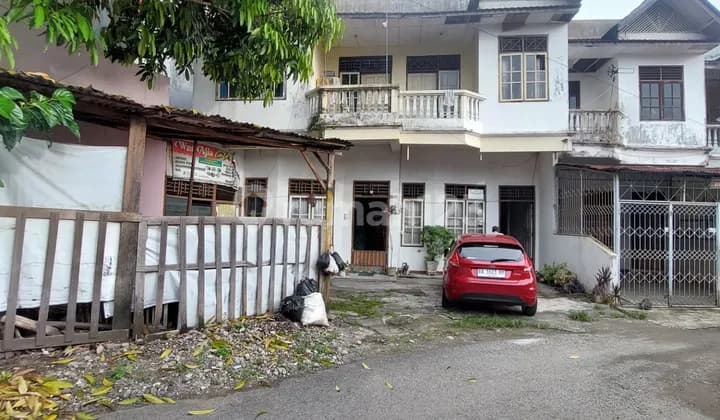 Rumah 2 lantai di Jln.Dobi III Kampung Pondok