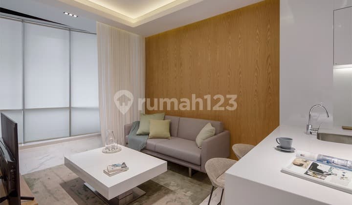 SQ Res Apartment Dijual Segera Kondisi Baru 1BR+ Samping South Quarter Office
