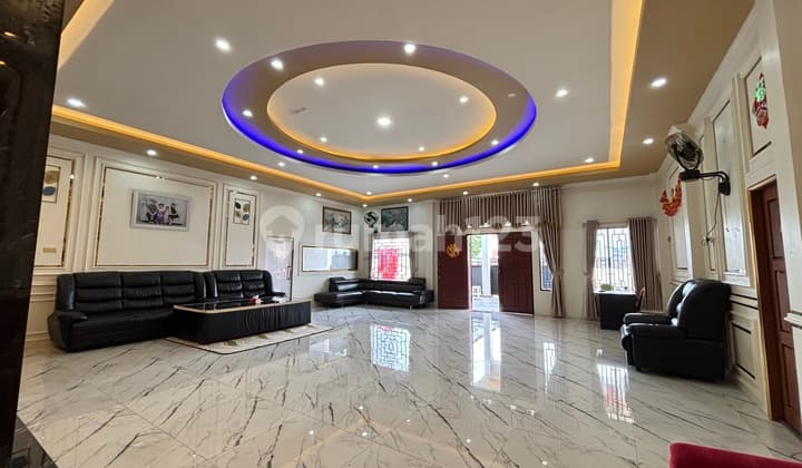 Rumah Jual Posisi Hook Serdam Kotamadya Pontianak