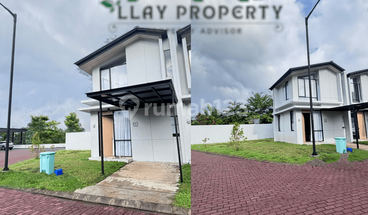 Rumah Posisi Bagus Lt 163 Bagian Depan Dan Di Hook, Halaman Luas Di Holland Village Manado