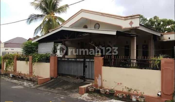 Rumah Luas Lt 365, 5kt ,dekat Freshmart,di Batu Kota