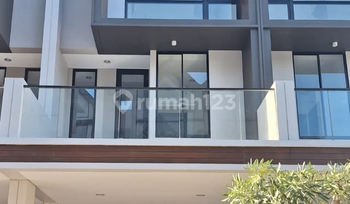 Dijual Rumah di Pik 2 Osaka Residence 3 Kamar