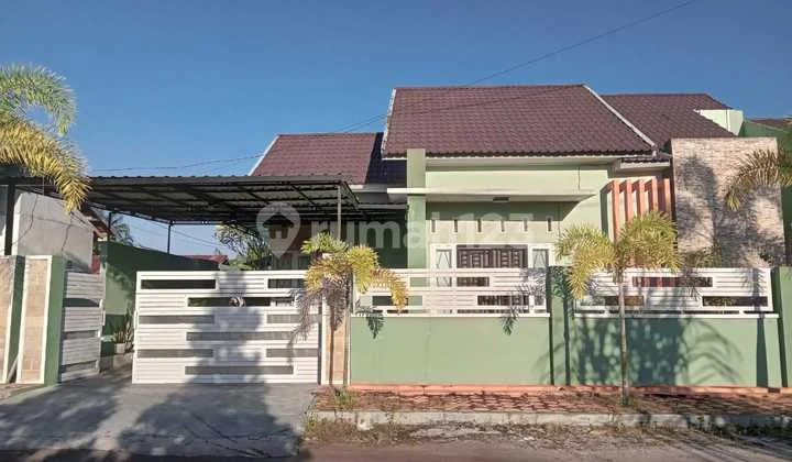 For Sale House Furnish Dalam Komplek Area Asri di Palangkaraya Kalimantan Tengah