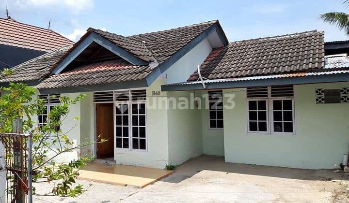 Jual cepat dan BU. Rumah asri nyaman di perum. Asparaga