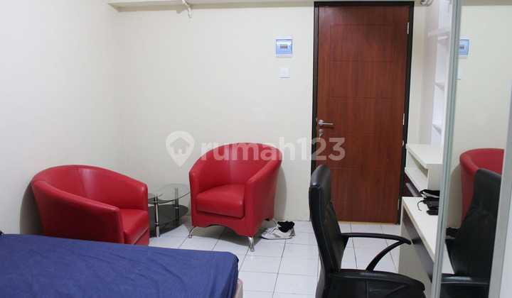 ruang keluarga apartment full furnished siap huni