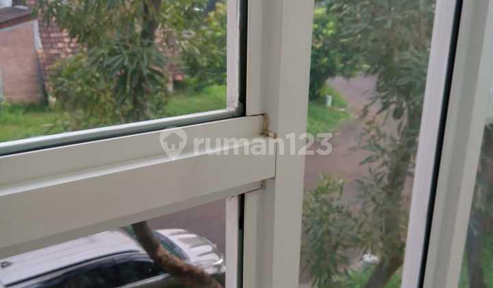 foto lainnya dijual rumah sudut 2 lantai