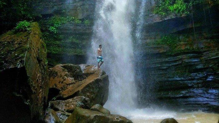 Air Terjun Tembinus