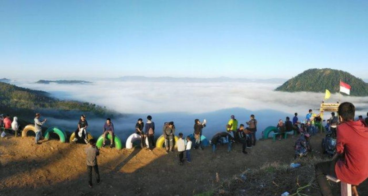 Gunung Embun