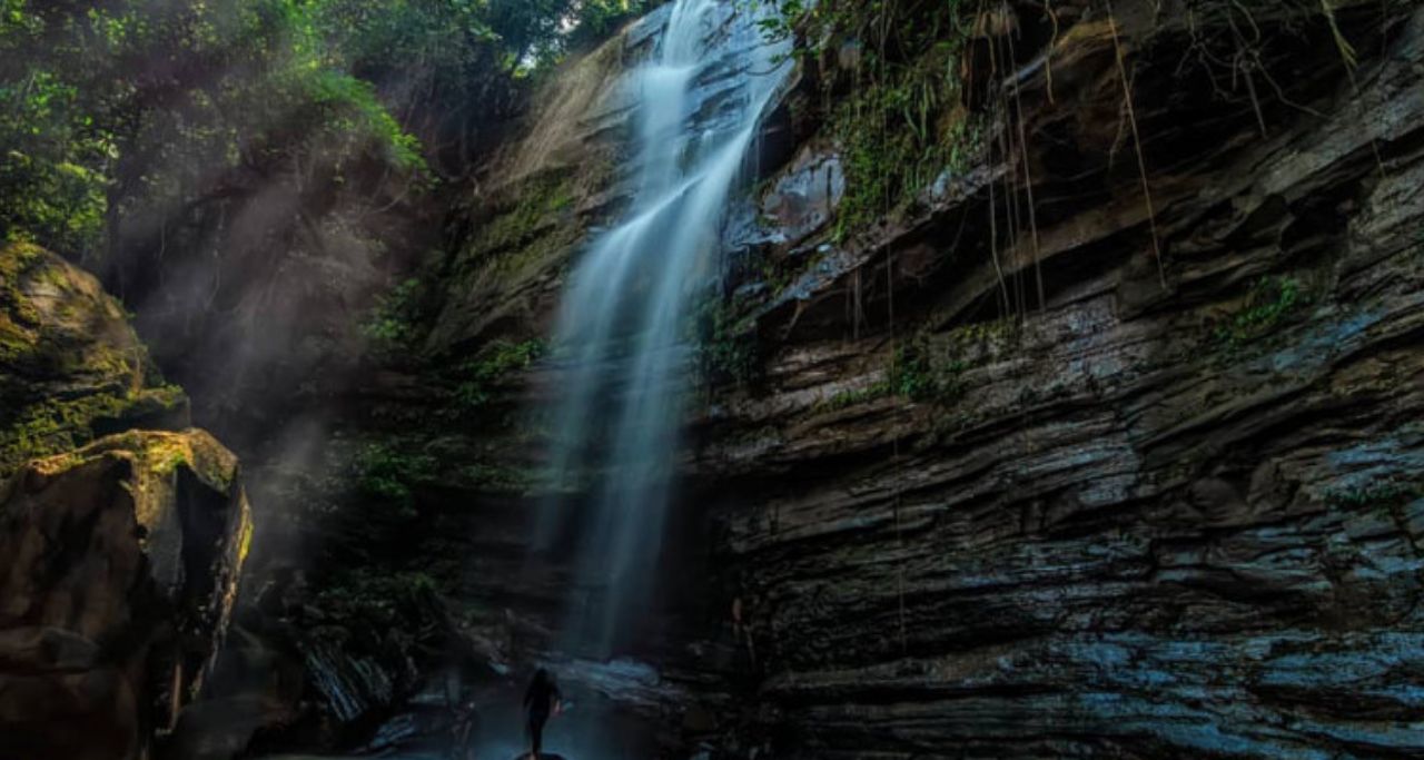 air terjun tembinus sepaku