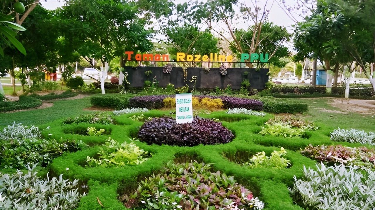 taman bunga rozeline