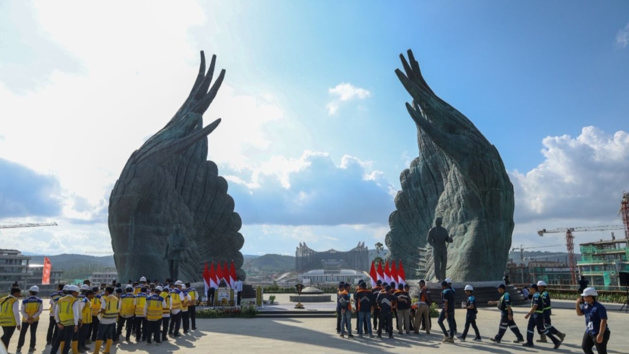 Cara Jadi Pengunjung Plaza Seremoni dan Taman Kusuma Bangsa Nusantara