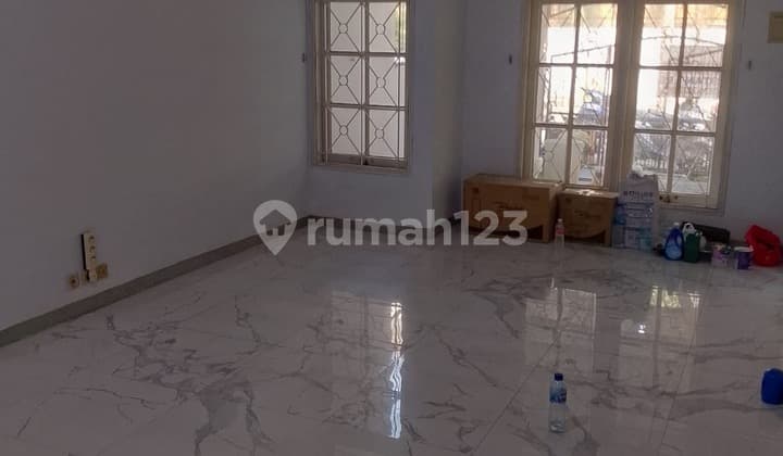 Sewa Rumah Taman Palem Lestari Siap Huni Kondisi Bagus