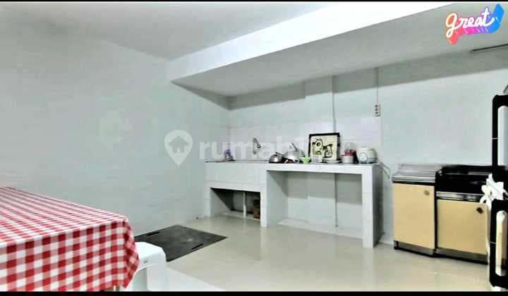 Kost 5 Lantai di Bandengan, Kamar Mandi Dalam