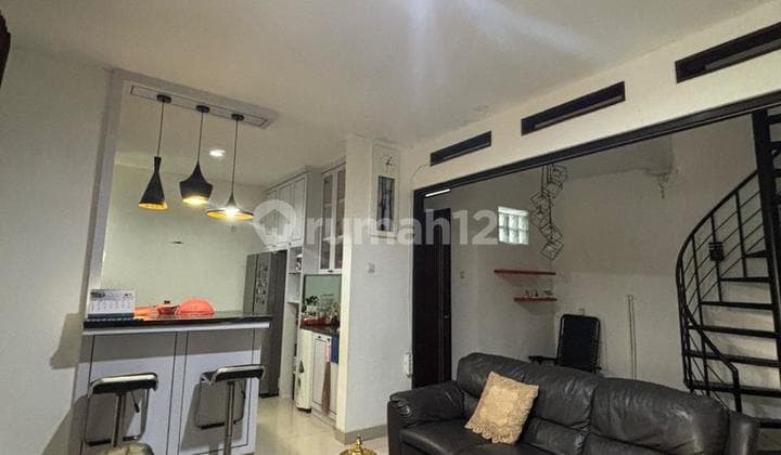 Rumah Cantik Siap Huni di Batununggal Indah