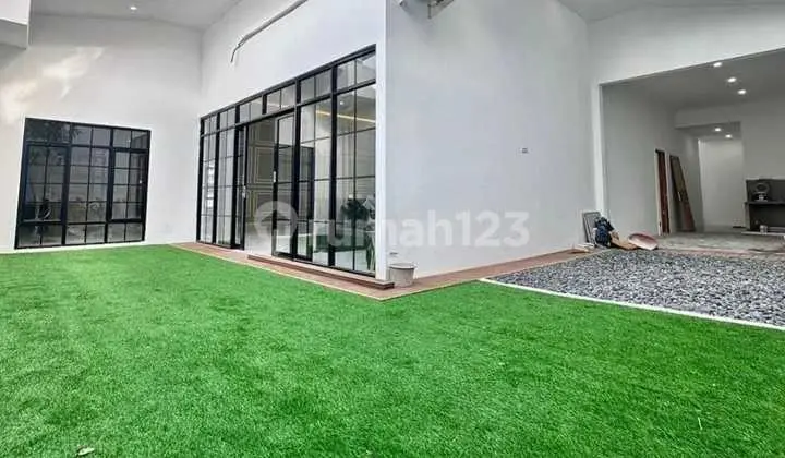 Rumah Brand New, Bebas Kumuh dan Bebas Pedagang Pinggir Jalan, 1.5 KM ke MRT Fatmwati dan Citos, SHM On Hand