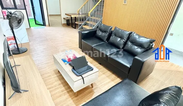 Rumah Furnished 4 Kamar Tidur di Selatan Jakarta