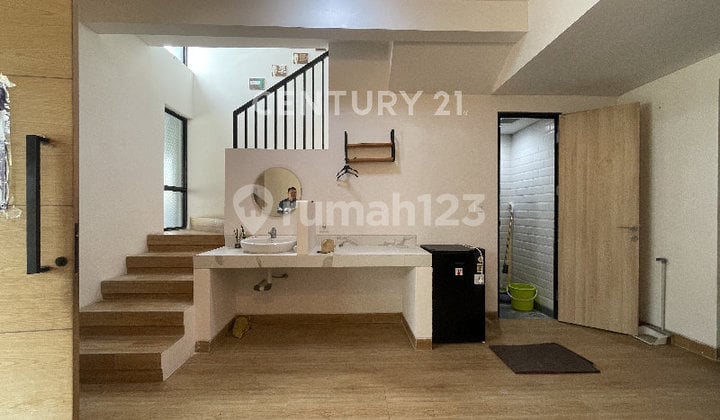 For Sale Quick Mrs Beautiful 2-Story House Near UPH Campus and Toll Road For Sale Quick Mrs Beautiful 2-Story House Near UPH Campus and Toll Road