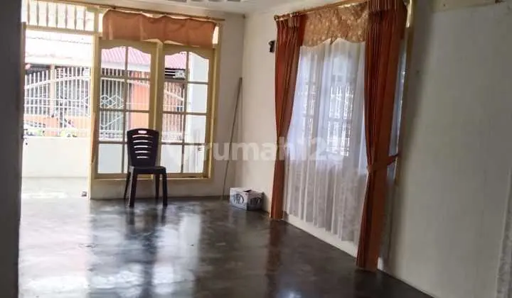 Rumah Jl. Solihin GP Rangkui - 3Br Lokasi Strategis Unfurnished