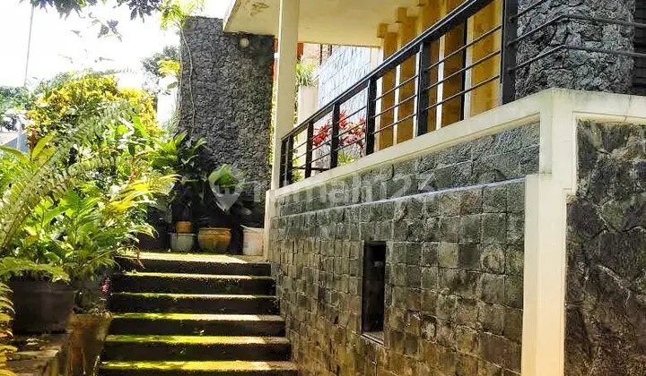 Rumah Asri Modern Minimalis Di Komplek Prv Setiabudi Bandung