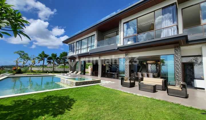 Luxury Villa With Spectacular Views In Jimbaran