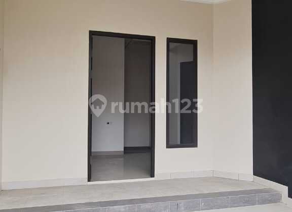 3-Storey Newly Built House for Sale in Citra 1 Kalideres 3-Storey Newly Built House for Sale in Citra 1 Kalideres