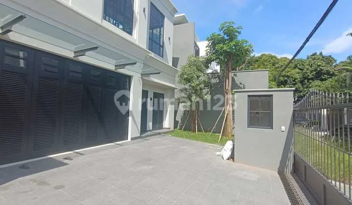 For Sale Luxury Brand New House in Selong Senopati Area with Lift For Sale Luxury Brand New House in Selong Senopati Area with Lift