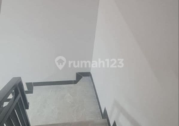 Rumah Strategis Cimanggis Depok Dekat Tol Lrt Mall Trans Mart