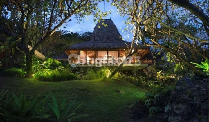 *RESORT VILLA BINTANG 5 SUMBA