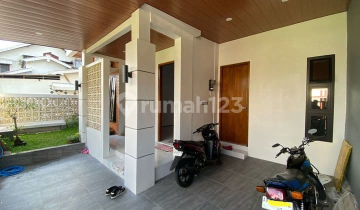 Rumah Baru 2 Lantai Type 140/103 hanya 3 menit ke Kampus Amikom Jogja