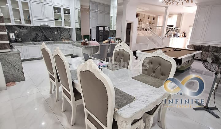 Rumah Pantai Indah Kapuk 8X25 Katamaran Indah Pik Full Furnished Mewah . SHM bisa KPR . Harga Nego . Termurah