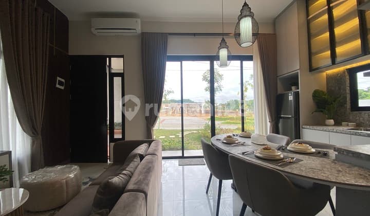 For Sale Rumah Luas Megah 5 Kamar Tidur di Grand City Balikpapan