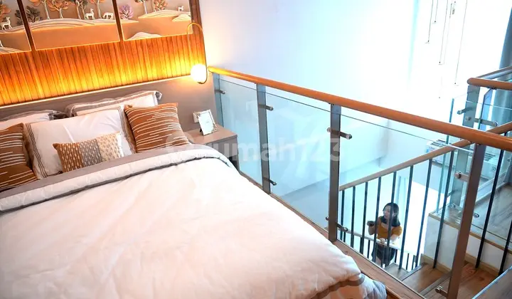 Penthouse Loft Terbaik Dekat Tol JORR dan Stasiun Siap Huni dan Free Furnish di Jakarta Selatan