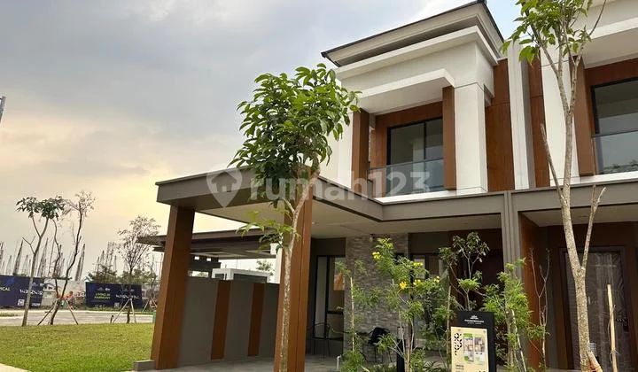 Rumah Mewah 2 Lantai Kondisi Baru di Bandung Dekat Sekolah dan Toll