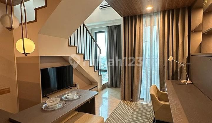 Boutique Penthouse Mewah dan Stylish di Jaksel, Dekat Mall Dan Toll