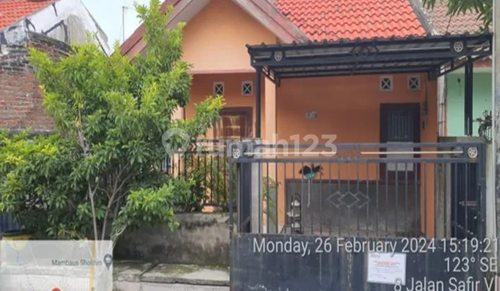Nice and Affordable House in the Manya-Gresik Area Nice and Affordable House in the Manya-Gresik Area