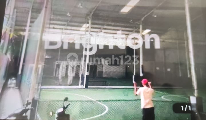 The former futsal building near the campus is dilapidated. The former futsal building near the campus is dilapidated.