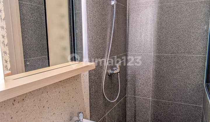 Rumah 3 Lantai di The Astelia Bintaro Hanya 1,8 M