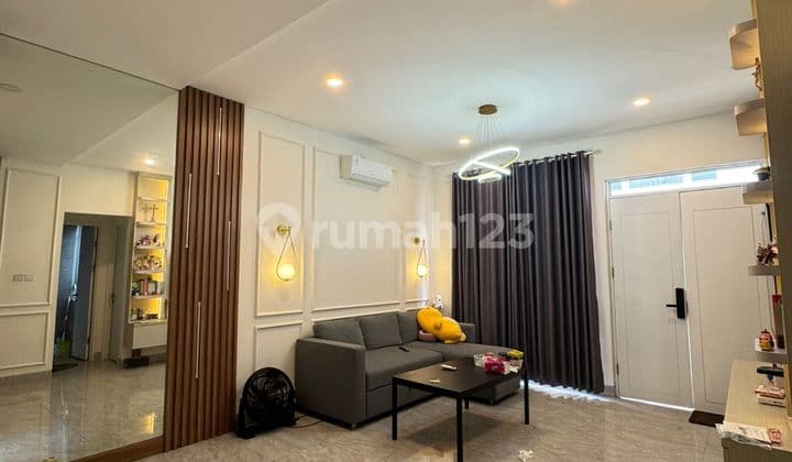 Dijual Rumah Lavon 2. Sdh Direnovasi . Full Furnished. Bagus PPJB