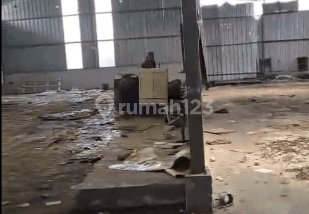 Jual Cepat Gudang LT 1350 M2, LB M2 di Jalan Raya Korelet Kab Tangerang