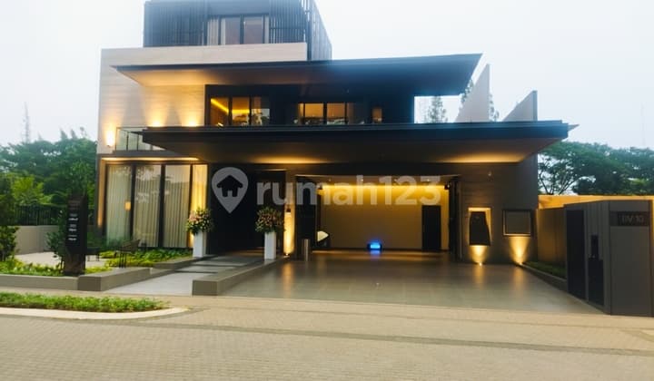 Brand New Luxury Villa Fully Furnished Baru Dg Taman 10 Ha di BSD