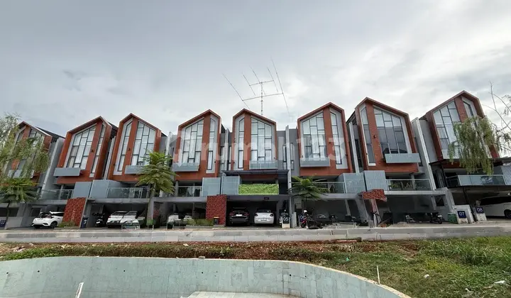 Rumah Baru Siap Huni di Dekat Tol Andara Jagakarsa Jakarta Selatan