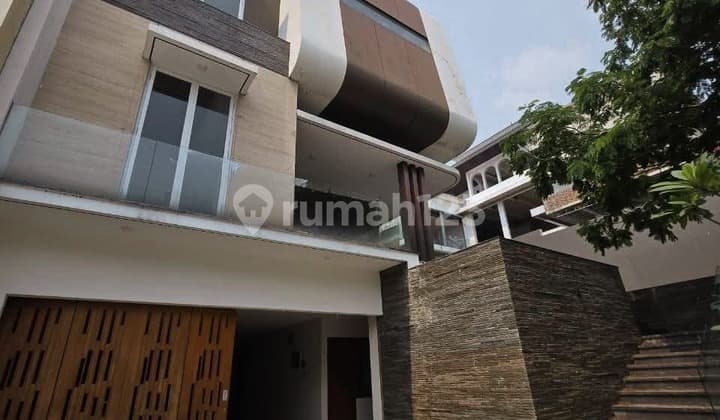 Dijual Rumah Mewah di Katamaran Indah PIK. Luas 358m. rapih Siap Huni