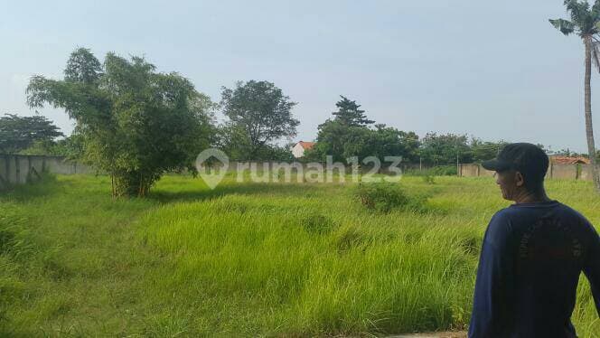 Gudang Pinggir Jalan Akses Container di Pilar Cikarang Utara