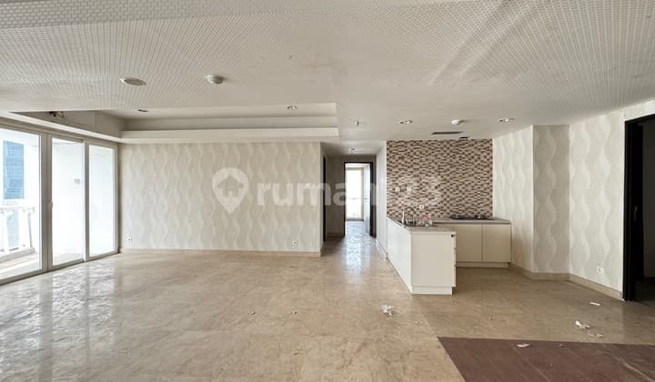 Apartemen royale springhill kemayoran 3 bedroom 192 meter termurah