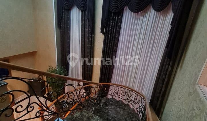 Rumah Mewah Taman Resort Mediterania, Pantai Indah Kapuk