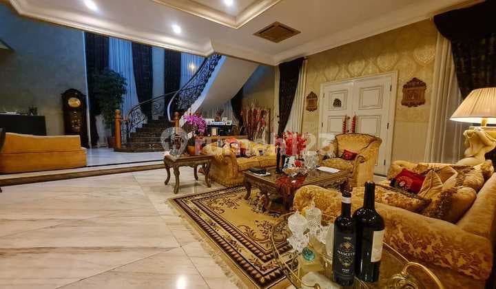 Rumah Mewah Taman Resort Mediterania, Pantai Indah Kapuk