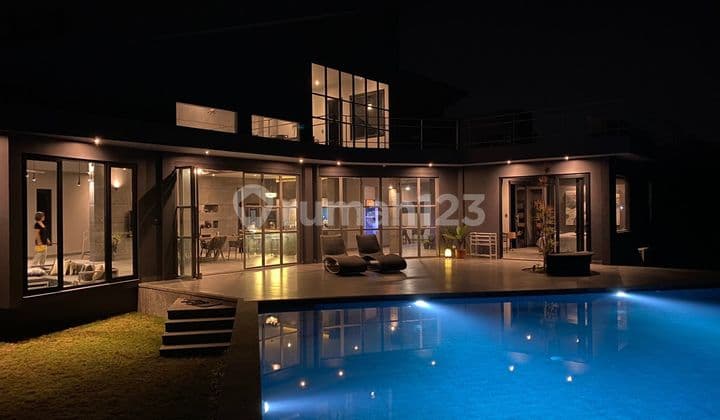 Dijual Villa Luxury Industrial Modern Design Mewah Bahan Premium