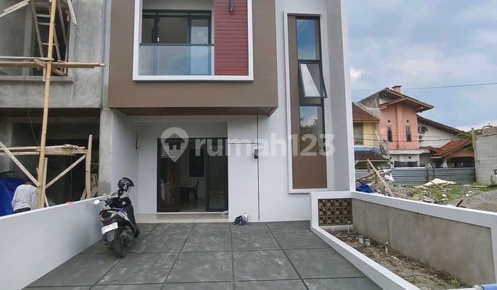 Rumah Baru Jadi 2 Lantai di Cluster di Antapani Tengah Lokasi Favorit di Bandung